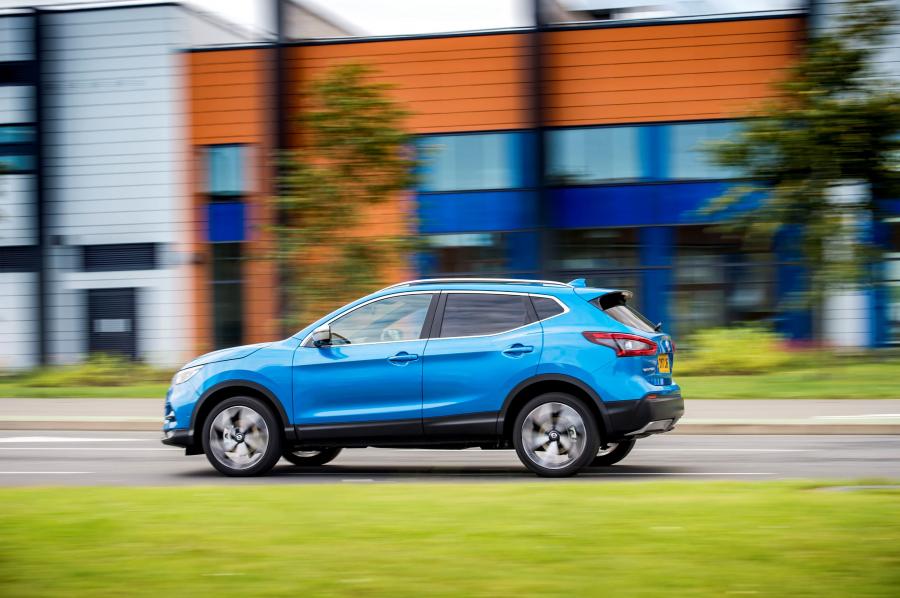 Nissan Qashqai 2017 года  (UK) (фото 17 из 24)